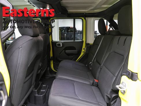Used 2023 Jeep Wrangler Unlimited w/ Cold Weather Group AWD/4WD image 21