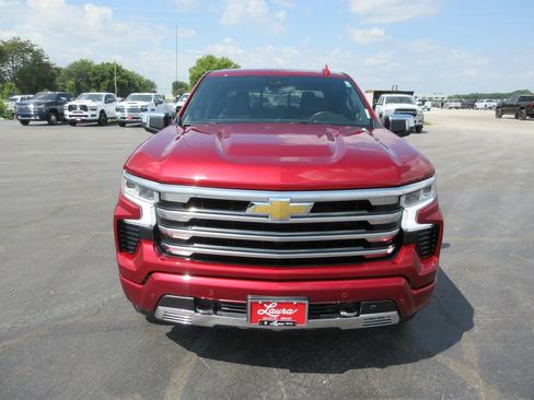 Certified 2024 Chevrolet Silverado 1500 High Country AWD/4WD image 14