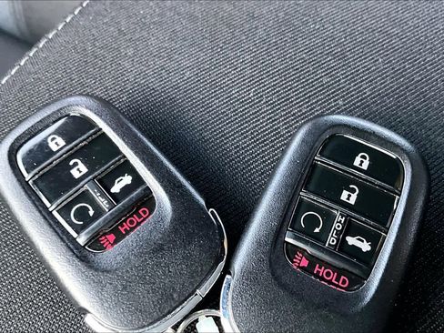 Certified 2025 Honda Civic Sport image 15