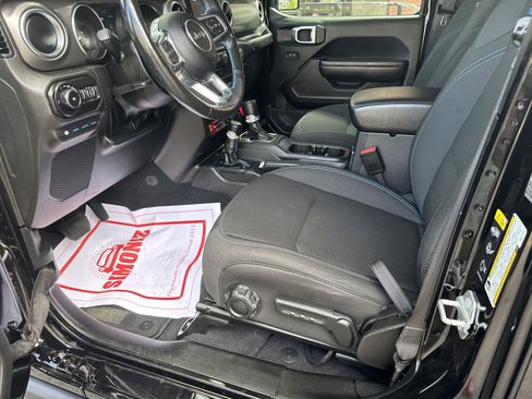 Used 2022 Jeep Wrangler Unlimited Rubicon 4xe w/ Steel Bumper Group image 24