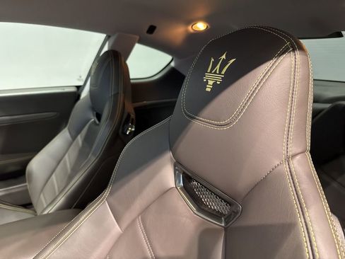 Used 2018 Maserati GranTurismo Sport image 15