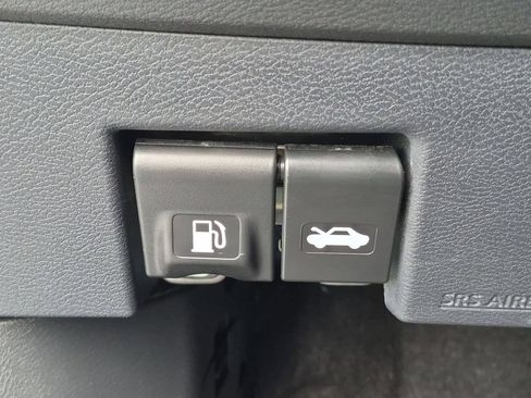 Used 2023 Nissan Kicks SV FWD image 15