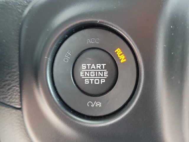 Used 2022 Jeep Wrangler Unlimited Sahara AWD/4WD image 35