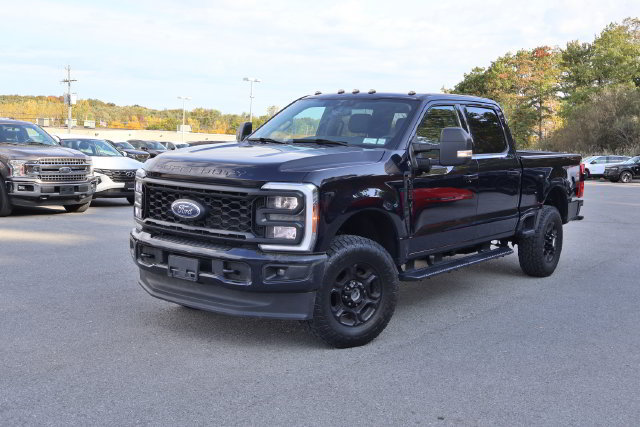 Used 2023 Ford F350 XLT w/ XLT Premium Package AWD/4WD image 1