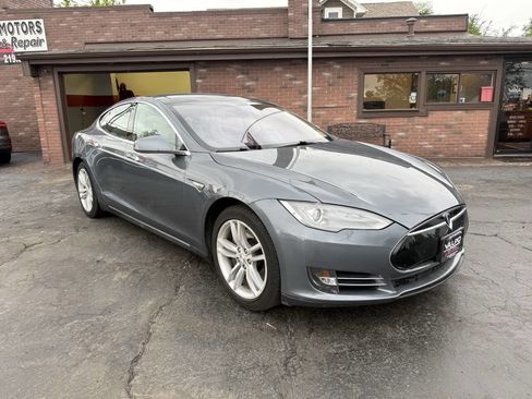 Used 2013 Tesla Model S RWD image 3
