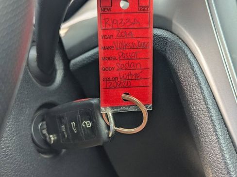 Used 2014 Volkswagen Passat 1.8T image 31