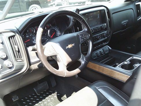 Used 2015 Chevrolet Silverado 2500 LTZ w/ LTZ Plus Package AWD/4WD image 11