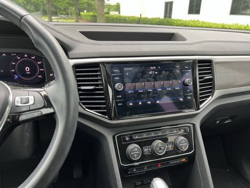 Used 2019 Volkswagen Atlas SEL AWD/4WD image 18
