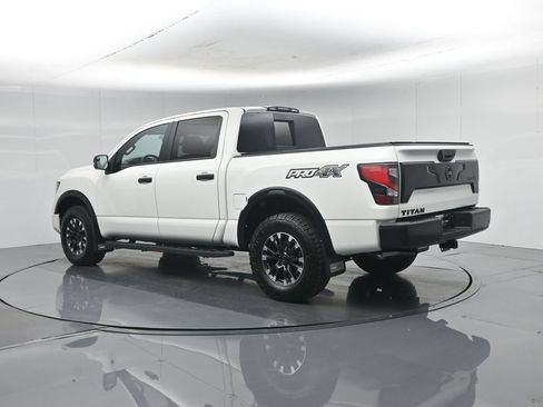 Used 2021 Nissan Titan PRO-4X w/ Pro-4x Convenience Package AWD/4WD image 6