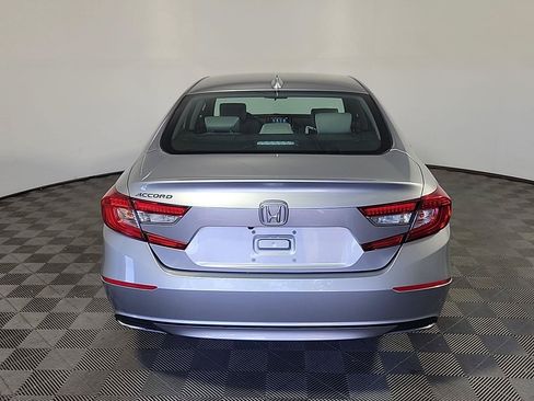 Certified 2019 Honda Accord EX image 5