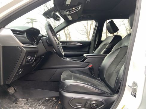 Used 2021 Jeep Grand Cherokee L Altitude image 11