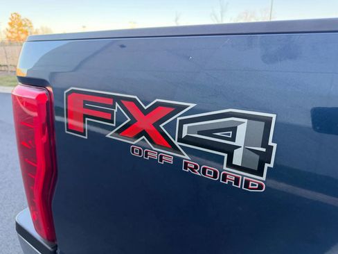 Used 2017 Ford F250 Lariat w/ Chrome Package image 8