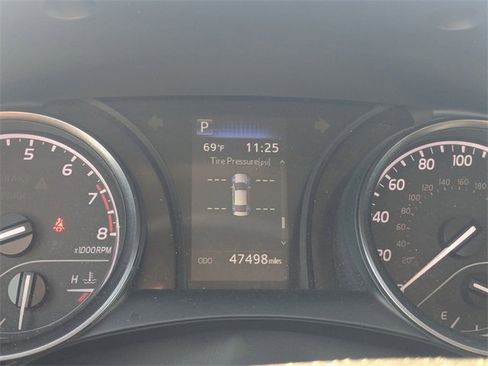 Used 2024 Toyota Camry SE image 19