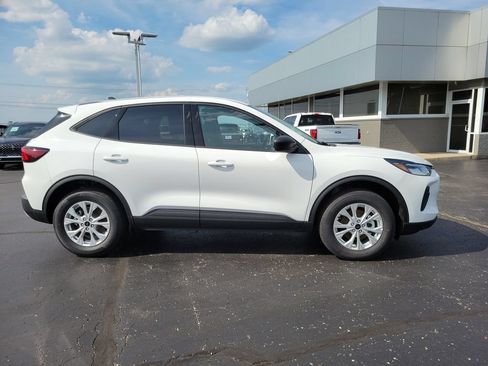 New 2026 Ford Escape Active w/ Cold Weather Package AWD/4WD image 3