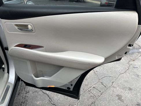 Used 2010 Lexus RX 350 2WD image 10