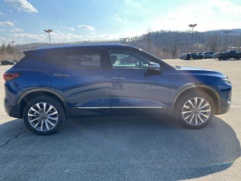 Certified 2023 Chevrolet Blazer Premier w/ Enhanced Convenience Package image 2