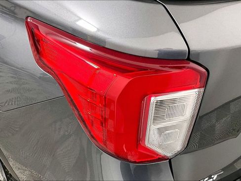 Used 2023 Ford Explorer XLT w/ Equipment Group 202A image 30