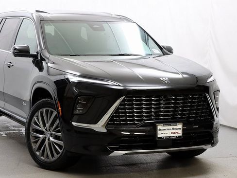 New 2026 Buick Enclave Avenir w/ Super Cruise Package image 2