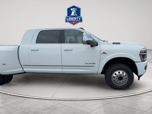 New 2026 RAM 3500 Limited AWD/4WD image 4