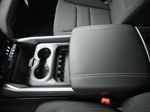 New 2026 RAM 1500 Lone Star AWD/4WD image 9