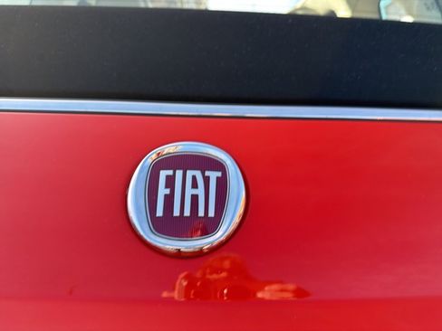 Used 2018 FIAT 500 Pop image 9