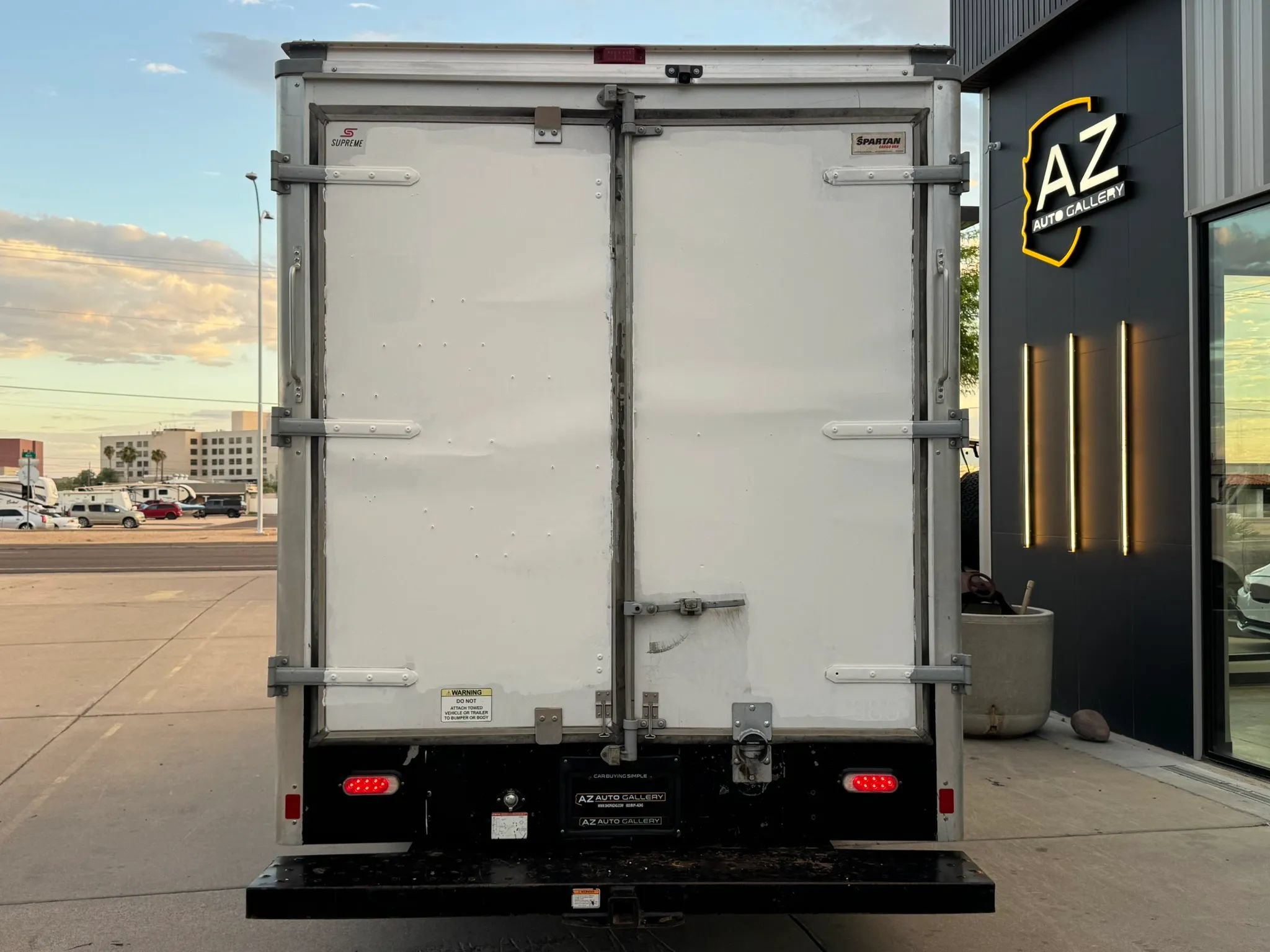 Used 2020 Chevrolet Express 3500 w/ Power Convenience Package RWD image 6