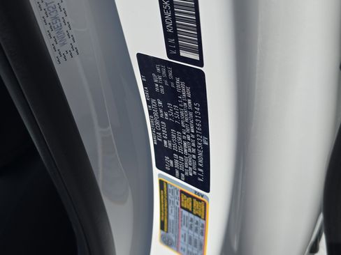 New 2026 Kia Carnival SX Prestige FWD image 35