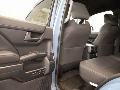 New 2026 Toyota 4Runner SR5 AWD/4WD image 25