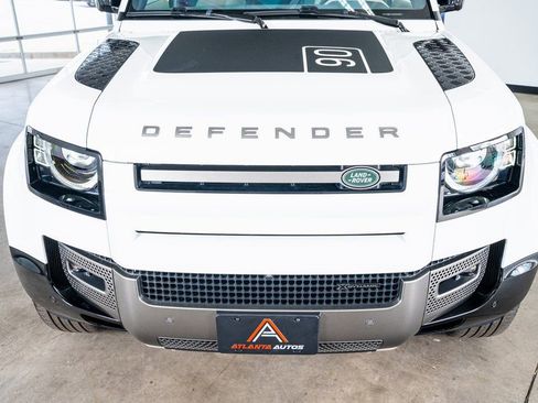 Used 2022 Land Rover Defender 90 X-Dynamic S image 15