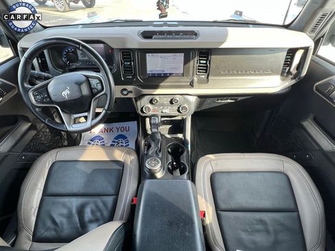 Used 2022 Ford Bronco Wildtrak image 2