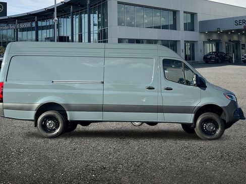 New 2026 Mercedes-Benz Sprinter 2500 image 3