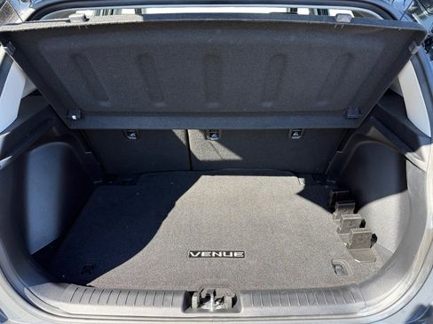 Certified 2023 Hyundai Venue Limited w/ Cargo Package FWD image 17