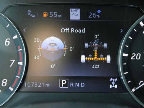 Used 2022 Nissan Titan SV w/ SV Convenience Package AWD/4WD image 21