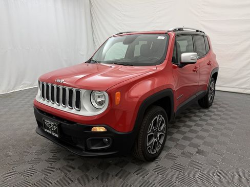 Used 2017 Jeep Renegade Limited image 2
