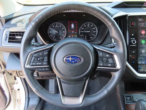 Used 2024 Subaru Ascent Touring AWD/4WD image 21