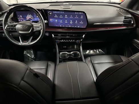 Used 2025 Chevrolet Traverse Z71 w/ Enhanced Driving Package AWD/4WD image 25