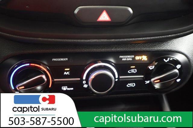 Used 2023 Kia Soul LX w/ LX Technology Package FWD image 19
