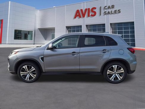 Used 2025 Mitsubishi Outlander Sport SE AWD/4WD image 8