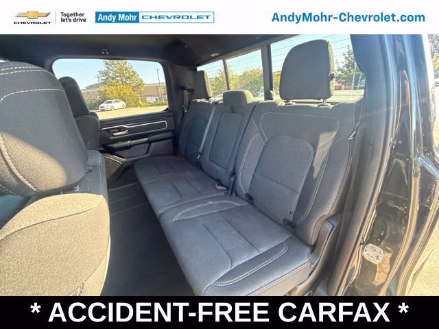 Used 2019 RAM 1500 4x4 Crew Cab image 32