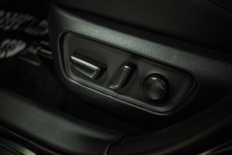 Used 2026 Toyota RAV4 AWD Plug-in Hybrid image 16