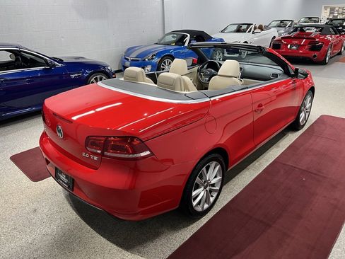 Used 2015 Volkswagen Eos Komfort image 11