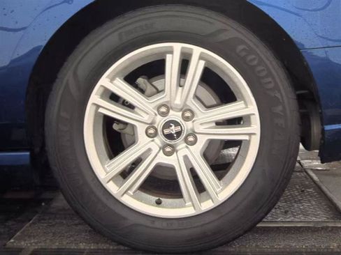 Used 2014 Ford Mustang Convertible w/ Equipment Group 102A RWD image 12