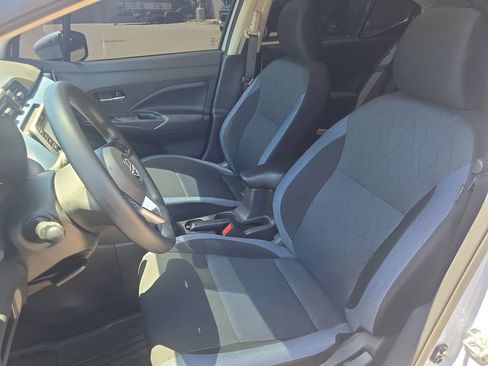 Used 2025 Nissan Versa SV w/ Trunk Package FWD image 13