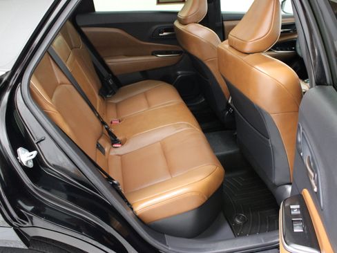 Certified 2025 Toyota Crown Signia w/ Advanced Technology Package AWD/4WD image 37