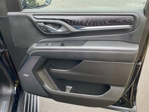 Used 2023 GMC Yukon XL Denali w/ Denali Reserve Package image 38