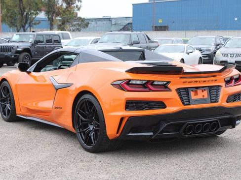 Used 2024 Chevrolet Corvette Z06 w/ Stealth Interior Trim Package RWD image 3