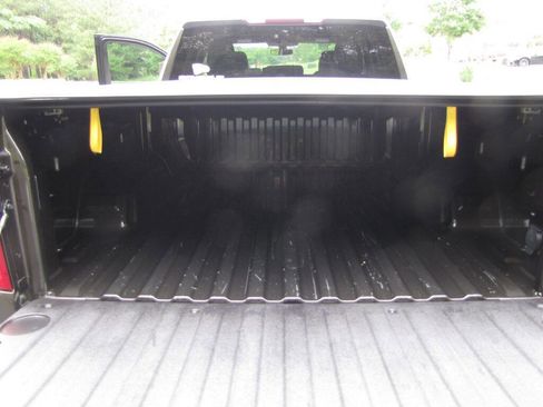 Used 2021 Chevrolet Silverado 1500 Custom AWD/4WD image 16