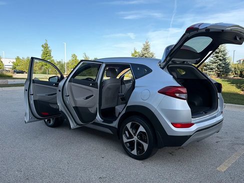 Used 2017 Hyundai Tucson Sport FWD image 19