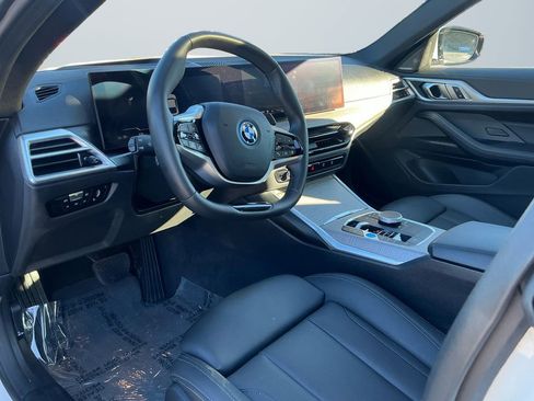 Used 2025 BMW i4 xDrive40i w/ Premium Package AWD/4WD image 11