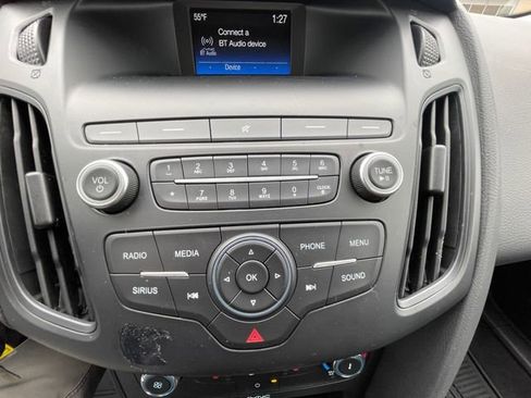 Used 2018 Ford Focus SE w/ Cold Weather Package image 22